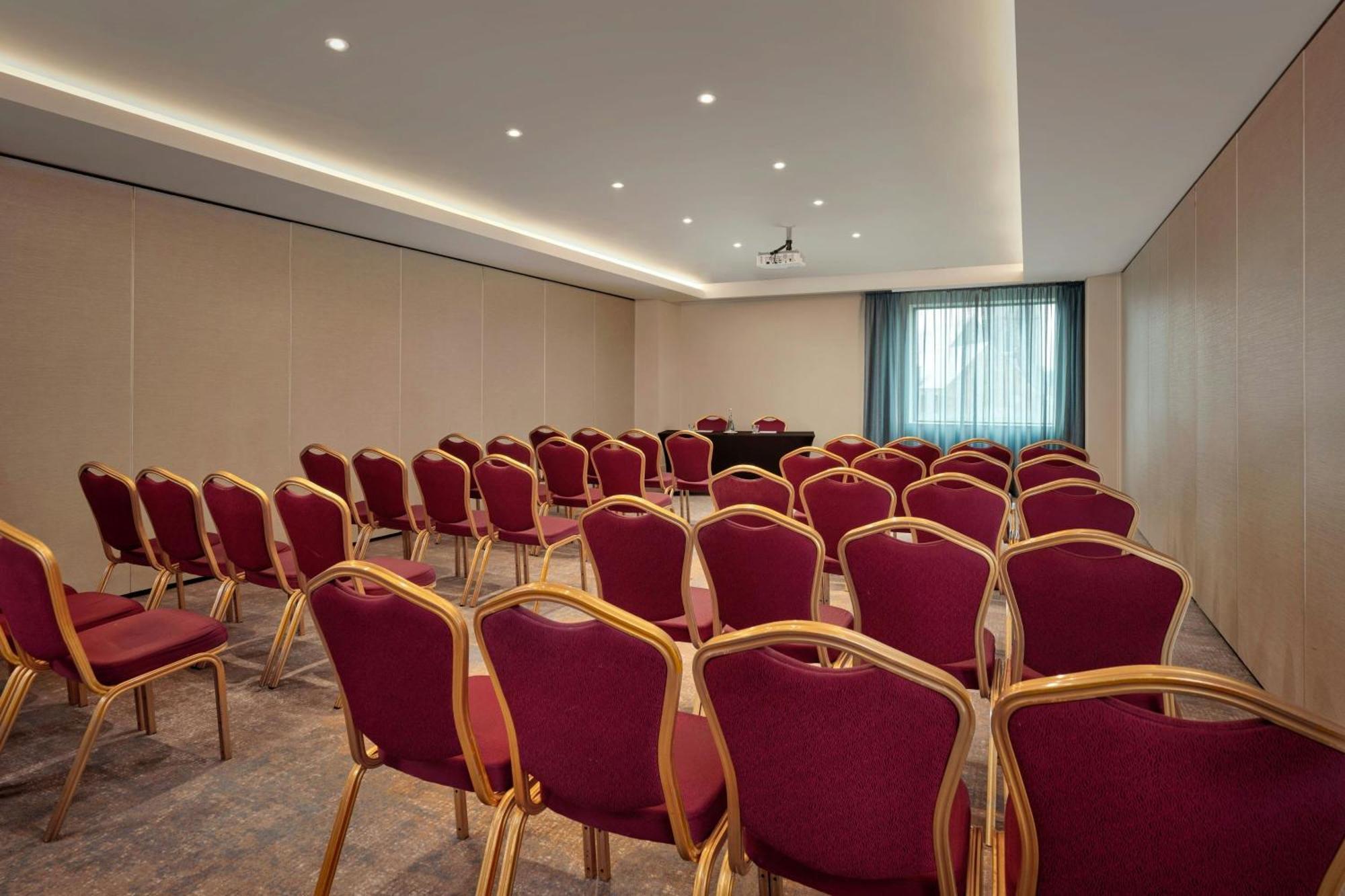 Sheraton Athlone Hotel Εξωτερικό φωτογραφία